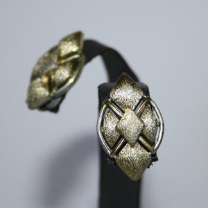Vintage gold Coro Clip on earrings